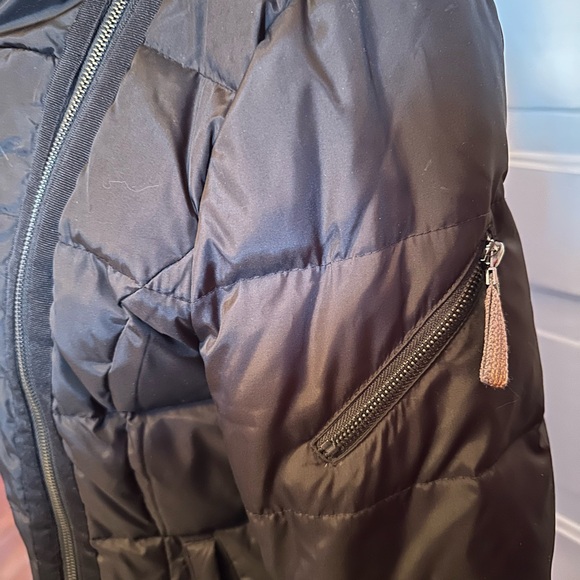 Black Andrew Marc women’s down jacket, size Large - Picture 3 of 7